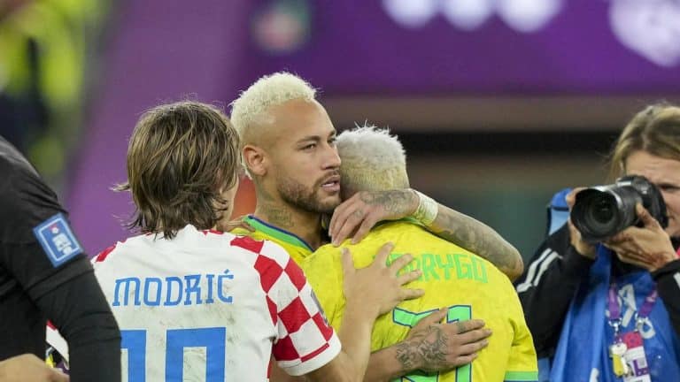 Modric consola Rodrygo ap&oacute;s derrota da Sele&ccedil;&atilde;o Brasileira