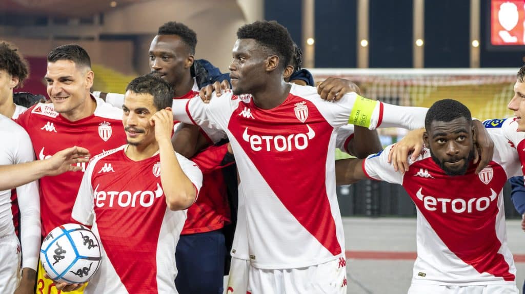 Chelsea sai na frente para ter estrela do M&ocirc;naco