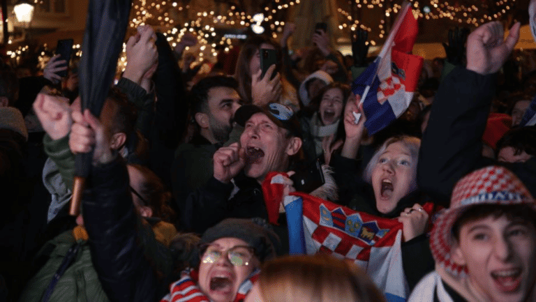 Celebra&ccedil;&atilde;o intensa de torcedores da Cro&aacute;cia gera movimentos s&iacute;smicos: afirma departamento de geofisica de Zagreb