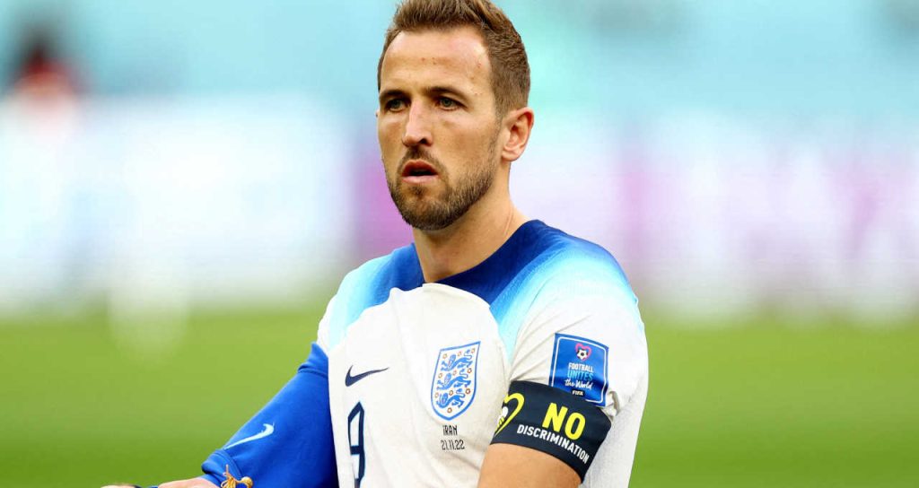 Harry Kane iguala recorde de ex-jogador do United na sele&ccedil;&atilde;o da Inglaterra