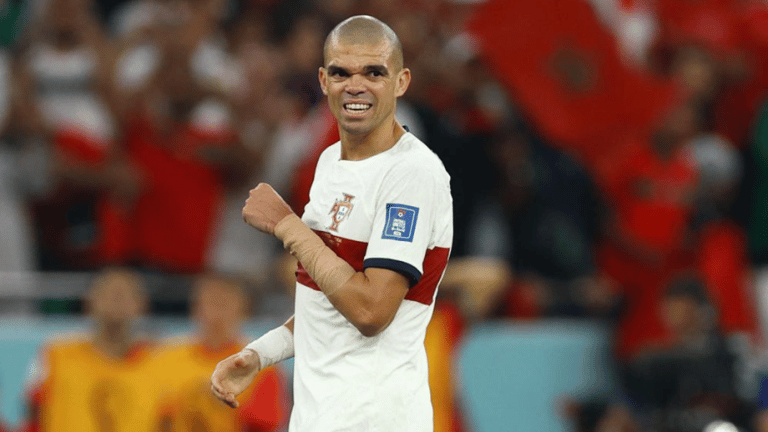 Pepe deixa Copa do Mundo com fratura no bra&ccedil;o esquerdo