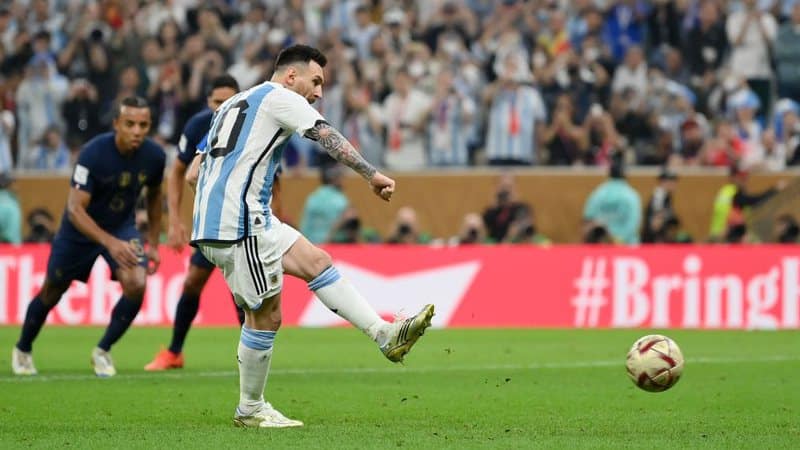 Argentina &eacute; a primeira sele&ccedil;&atilde;o com cinco p&ecirc;naltis a favor