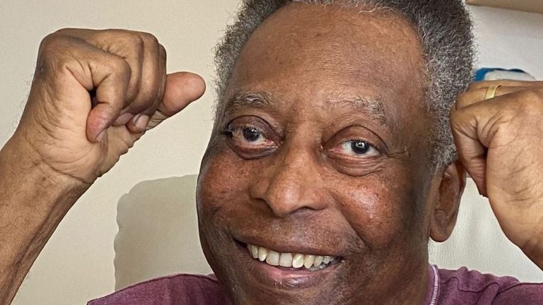 Pel&eacute; n&atilde;o responde mais a quimio e est&aacute; em cuidados paliativos