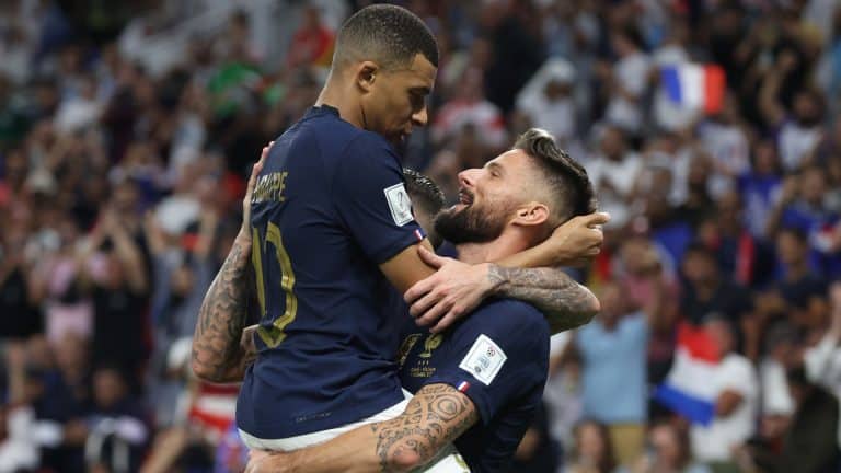 Giroud, Griezmann e Lloris quebram recordes hist&oacute;ricos pela Fran&ccedil;a