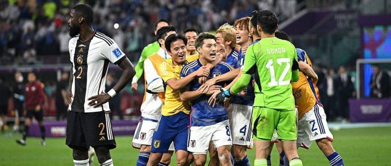 Zagueiro da Alemanha faz s&uacute;plica aos espanh&oacute;is: &ldquo;Ven&ccedil;am os japoneses&rdquo;