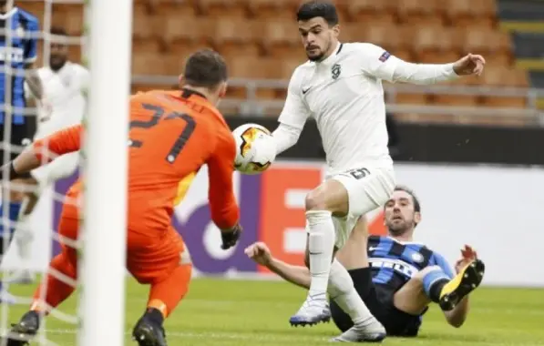 Bahia acerta contrata&ccedil;&atilde;o de meio-campista com carreira na Europa