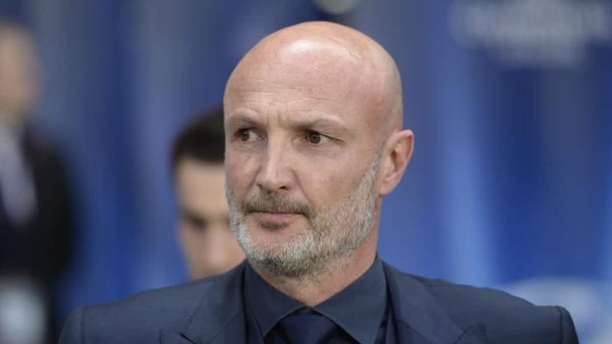 Leboeuf fez duras cr&iacute;ticas ao t&eacute;cnico do Chelsea. Foto: Martin / L'Equipe