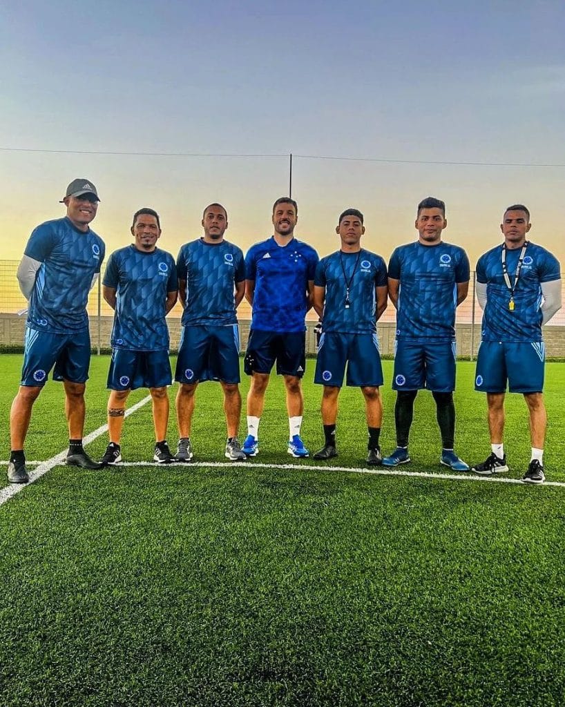 Cruzeiro anuncia escolas de futebol na Col&ocirc;mbia