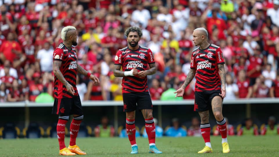 Confira arbitragem e prov&aacute;vel escala&ccedil;&atilde;o para o jogo de estreia do Flamengo no Mundial