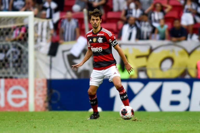 Rodrigo Caio comenta sobre a decis&atilde;o diante do Independiente del Valle