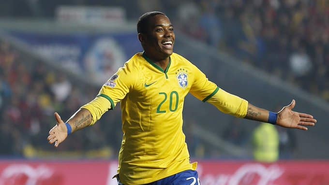 Clubes brasileiros teriam interesse em contratar Robinho; afirma ex-empres&aacute;rio