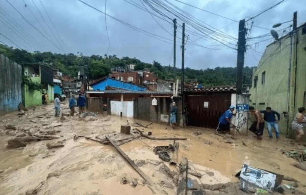 Futebol &eacute; empatia: Corinthians, Palmeiras, Santos e S&atilde;o Paulo &lsquo;se unem&rsquo; para ajudar v&iacute;timas da trag&eacute;dia do litoral