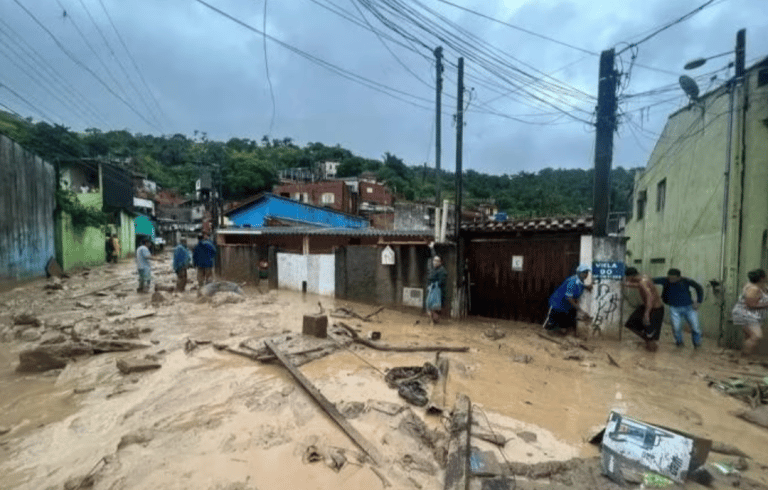 Futebol &eacute; empatia: Corinthians, Palmeiras, Santos e S&atilde;o Paulo &lsquo;se unem&rsquo; para ajudar v&iacute;timas da trag&eacute;dia do litoral