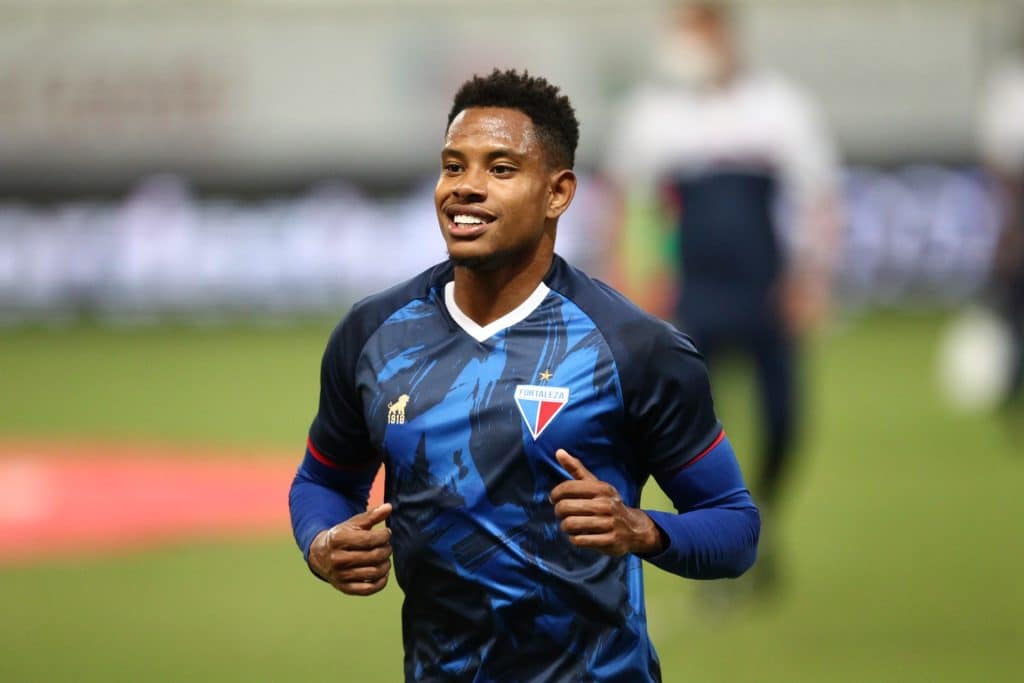 Cruzeiro pode fechar neg&oacute;cio com ex-jogador do Fortaleza