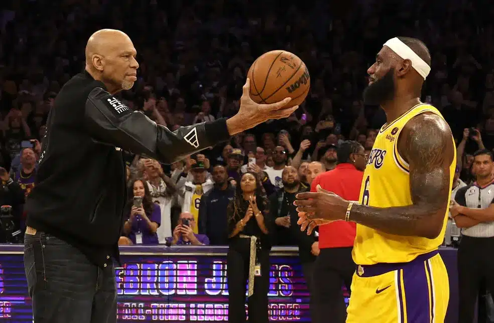 LeBron James quebra recorde de Kareem e se torna o maior pontuador da hist&oacute;ria da NBA