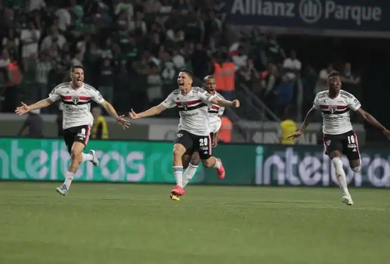 Definida arbitragem de S&atilde;o Paulo x &Aacute;gua Santa