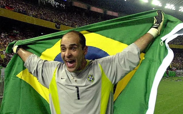 Marc&atilde;o celebra a perman&ecirc;ncia da Portuguesa