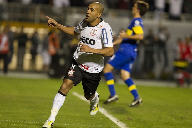 Emerson comemora gol na Libertadores (Foto: Daniel Augusto Jr/Ag. Corinthians)