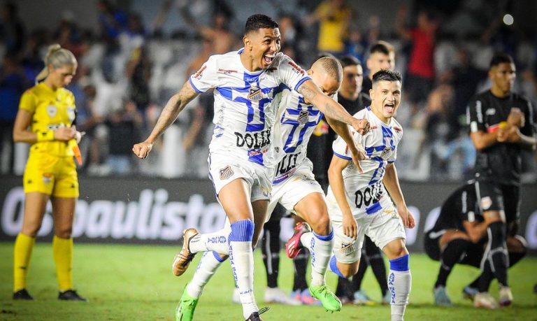 Jogo de time grande! &Aacute;gua Santa re&uacute;ne um dos maiores p&uacute;blicos da Vila