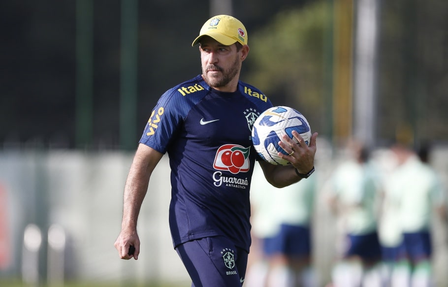 Sele&ccedil;&atilde;o brasileira pode ter novidade na primeira convoca&ccedil;&atilde;o p&oacute;s Era Tite; confira