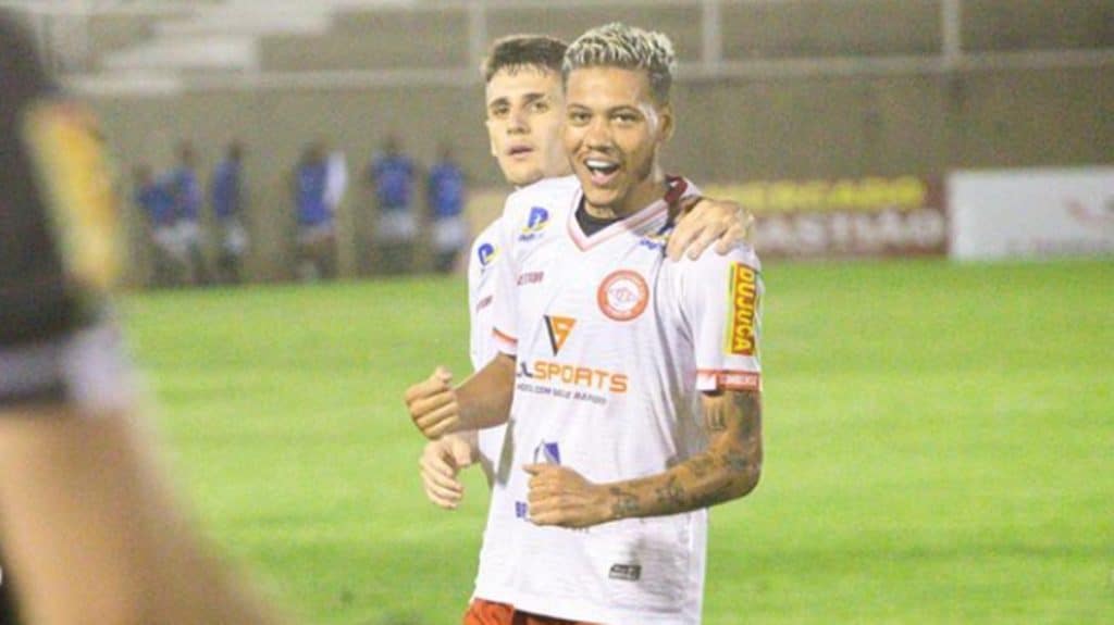Tombense x Retr&ocirc; FC: onde assistir ao vivo, hor&aacute;rio e escala&ccedil;&atilde;o