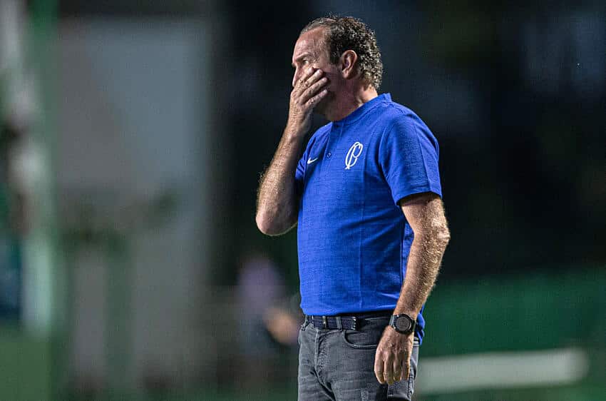 Ap&oacute;s demiss&atilde;o de Cuca, confira outros treinadores que est&atilde;o sem clube