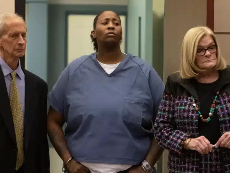 &ldquo;Pris&atilde;o perp&eacute;tua. Chocante&rdquo;; irm&atilde; de astro da NBA &eacute; condenada por crime pesado e senten&ccedil;a &eacute; exposta