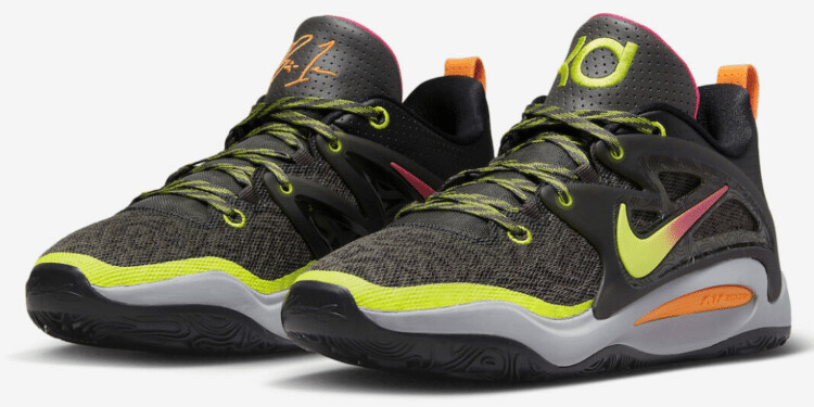 Astro da NBA assina contrato vital&iacute;cio com grande marca e se junta a lendas do basquete