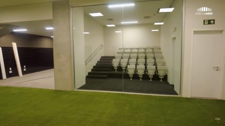 Imagens in&eacute;ditas! Atl&eacute;tico-MG mostra vesti&aacute;rio da Arena MRV; confira como ficou
