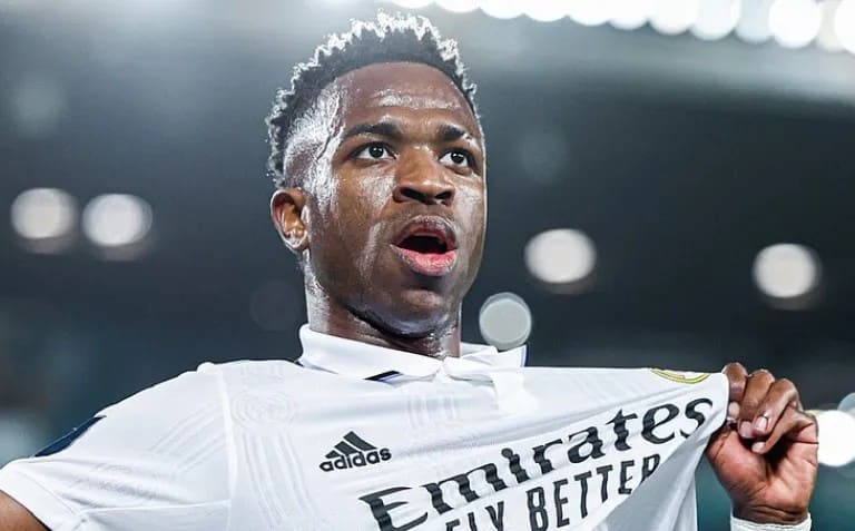 &ldquo;Eles nos tra&iacute;ram&rdquo;, empres&aacute;rio de Vin&iacute;cius Jr relata situa&ccedil;&atilde;o IMPRESSIONANTE