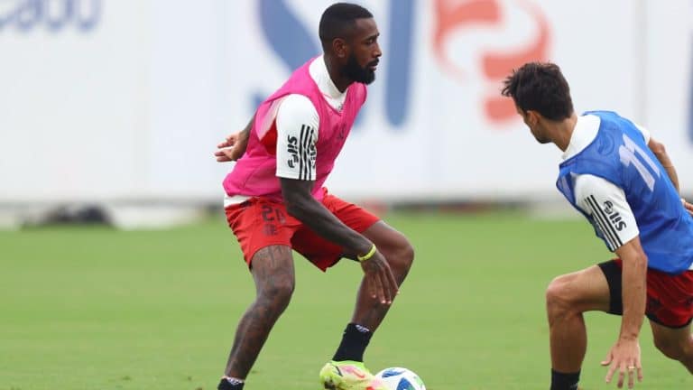 &ldquo;Decis&atilde;o tomada. Sampaoli vai ficar feliz&rdquo;; Flamengo toma atitude sobre refor&ccedil;os