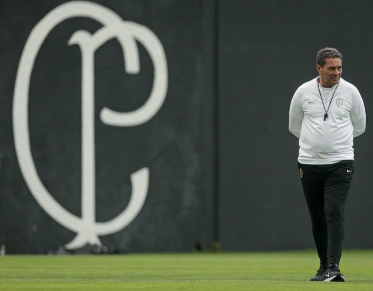 Pol&ecirc;mico Luxemburgo! Veja as hist&oacute;rias do novo treinador do Corinthians