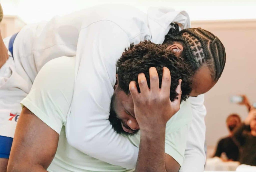 Joel Embiid &lsquo;causa&rsquo; no basquete norte-americano e problem&atilde;o vem &agrave; tona na NBA