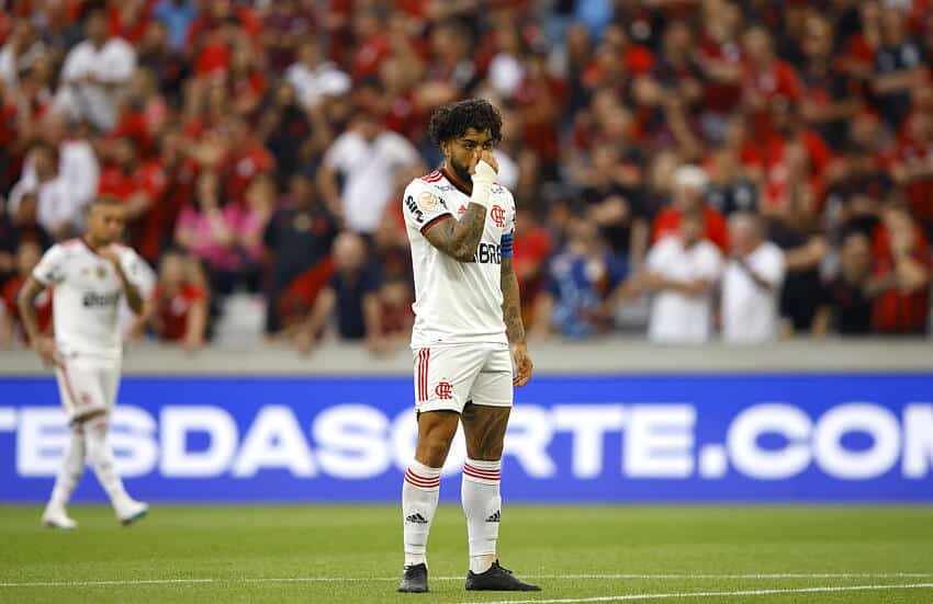 &ldquo;Chamou de disperso e midi&aacute;tico&rdquo;, &iacute;dolo do Corinthians detona&nbsp;Gabigol