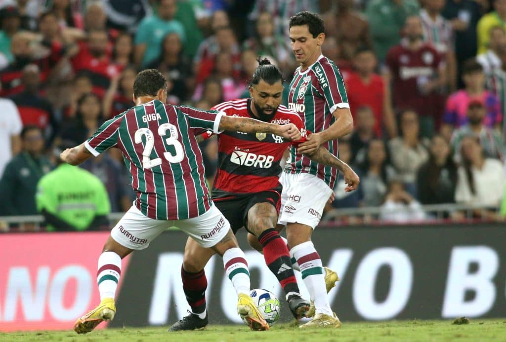 Novo desfalque do Flamengo! Jogador tem les&atilde;o confirmada e n&atilde;o enfrenta o Corinthians