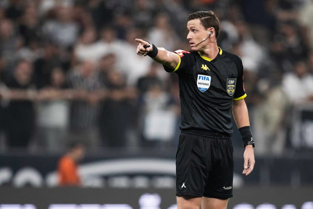 VAR est&aacute; melhor? Brasileir&atilde;o registra poucas altera&ccedil;&otilde;es em 2023