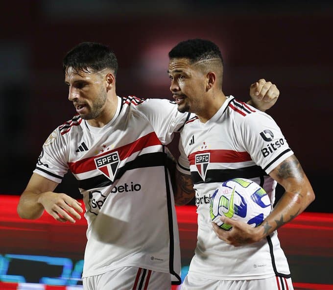 Artilheiro do S&atilde;o Paulo &eacute; homenageado e vira nome de beb&ecirc; em Goi&aacute;s