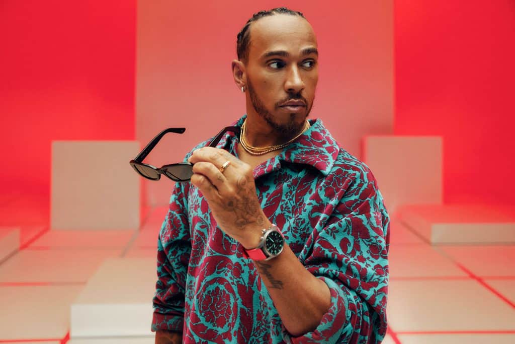 [V&Iacute;DEO] &ldquo;Tem vaga. Al&ocirc;, NBA&rdquo;; Lewis Hamilton &lsquo;choca&rsquo; e pode deixar F&oacute;rmula 1 rumo ao basquete norte-americano