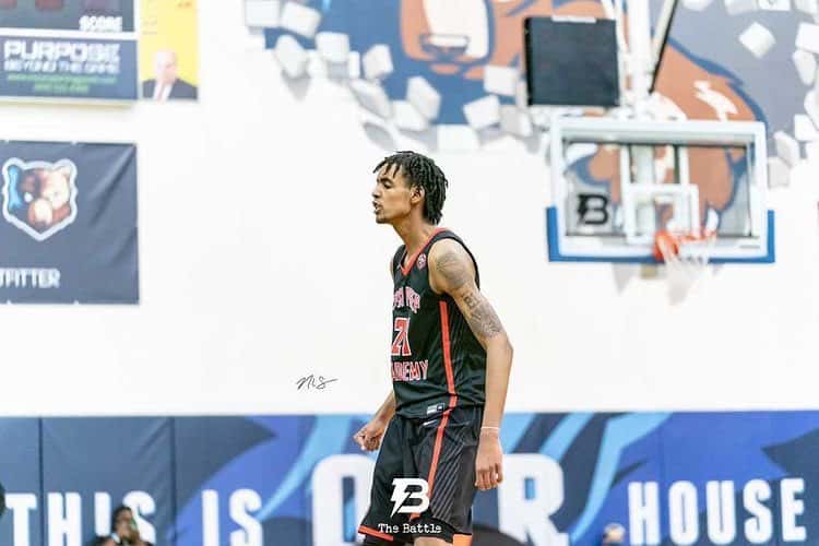 ERA ARTILHEIRO! Emoni Bates fala sobre passado no futebol: &ldquo;Eu costumava gostar&rdquo;