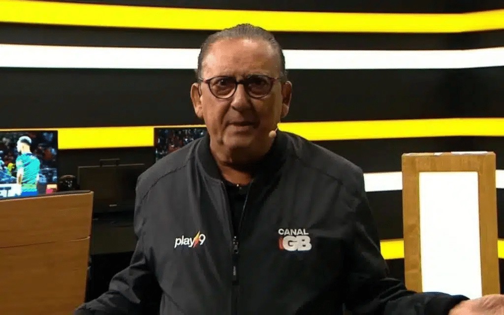 &ldquo;Isso &eacute; absurdo&rdquo;; Galv&atilde;o Bueno &lsquo;arruma confus&atilde;o&rsquo; ao detonar atitude da CBF