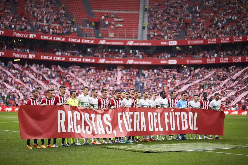 LAMENT&Aacute;VEL! Semana &eacute; marcada por mais casos de racismo no futebol