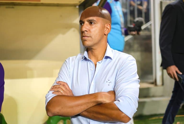 Torcida do Cruzeiro detecta principal defeito e Pepa j&aacute; sabe o que fazer