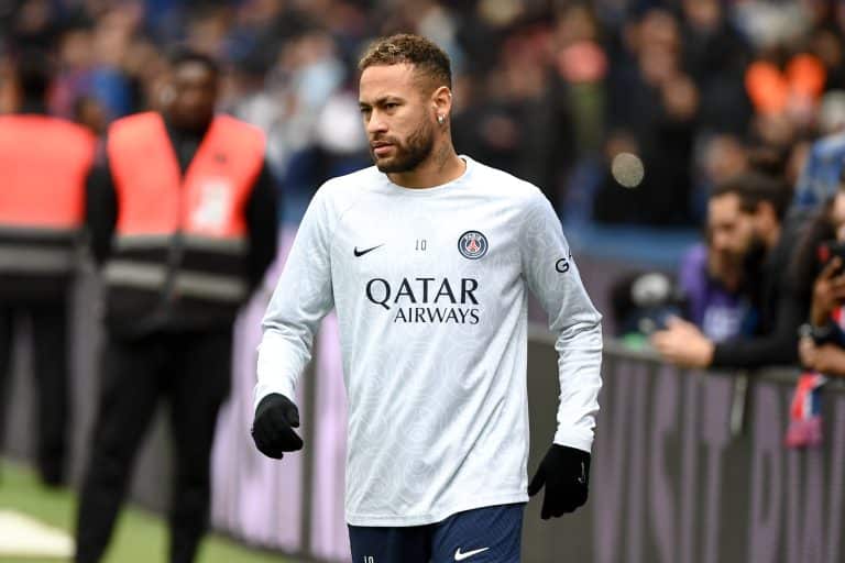 Pegou todo mundo de surpresa, que situa&ccedil;&atilde;o: Sa&iacute;da de Neymar do PSG corre perigo por motivo inusitado