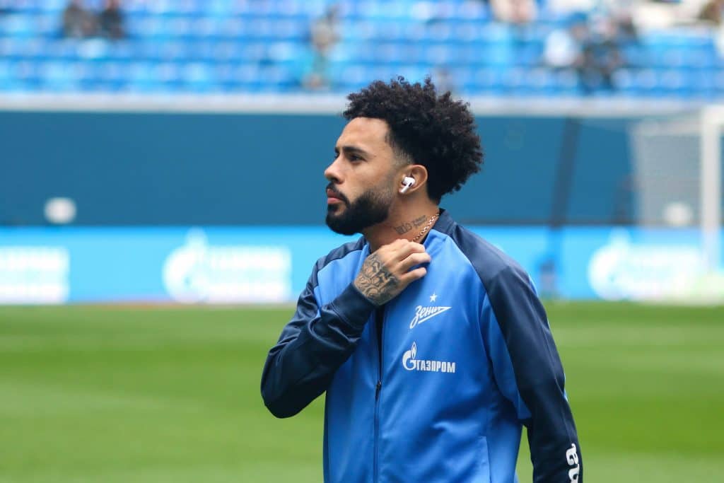 BOMBA! Zenit faz &uacute;nica exig&ecirc;ncia para vender Claudinho e Flamengo esfrega as m&atilde;os