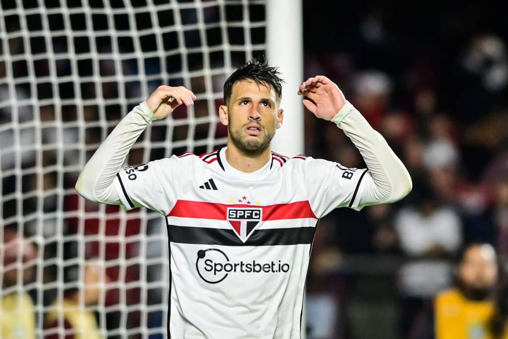 URGENTE! Neto traz &lsquo;bomba&rsquo; sobre futuro de Calleri e choca torcida do S&atilde;o Paulo