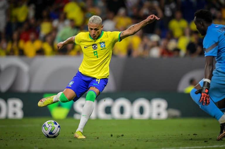 TEM FARO DE GOL! Richarlison tem n&uacute;meros inferiores a craque&nbsp;do&nbsp;Senegal