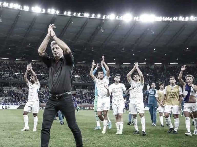 Renato Ga&uacute;cho elogia Luis Su&aacute;rez em classifica&ccedil;&atilde;o do Gr&ecirc;mio e diz: &ldquo;&Eacute; um cara de um car&aacute;ter muito grande, gosta de ganhar&rdquo;