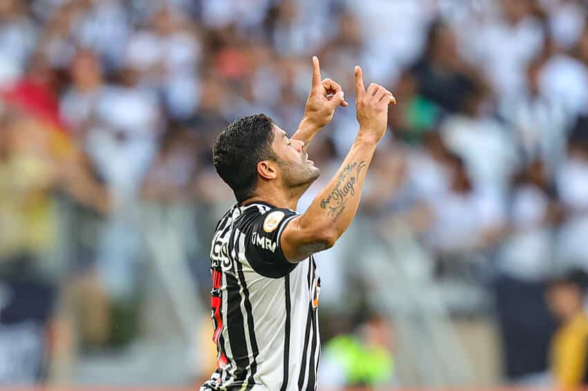 EST&Aacute; EM OUTRA PRATELEIRA&rdquo;, lenda do Atl&eacute;tico-MG se rende a qualidade de Hulk