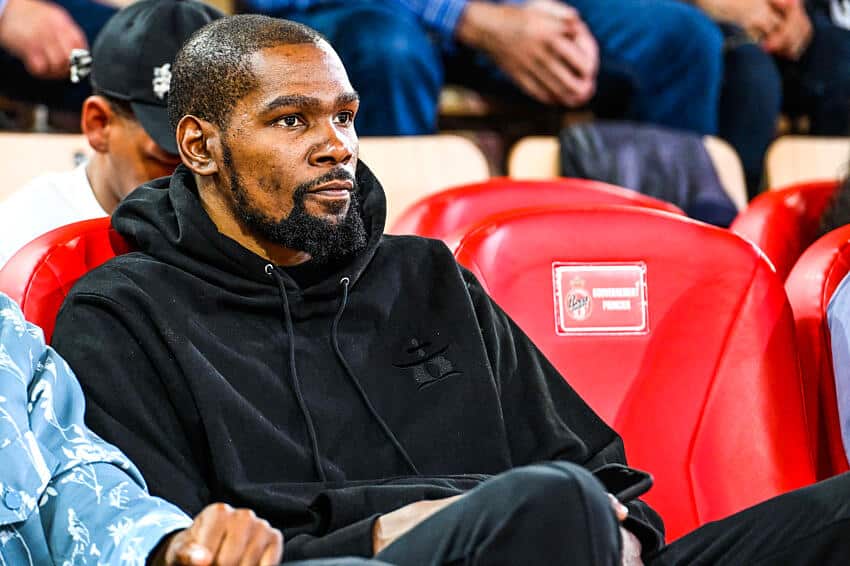 TODO MUNDO USA! Kevin Durant faz revela&ccedil;&atilde;o inusitada durante entrevista