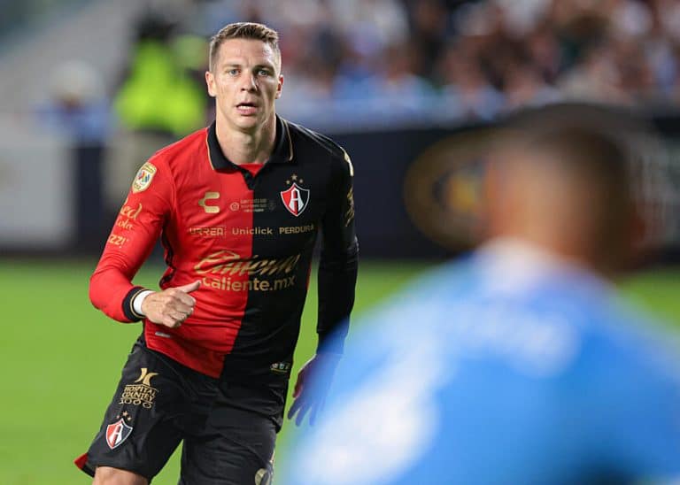 GRINGO DA VILA! Novo refor&ccedil;o do Santos EMPOLGA torcida do clube